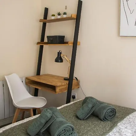 Lovely 3-Bedroom Apartment In Colchester Buitenkant foto